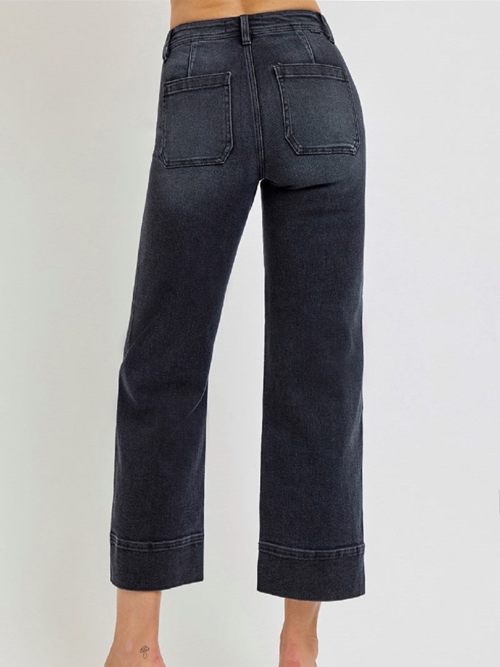 New w tags. Risen jeans washed black. Cropped wide leg - Picture 2 of 4